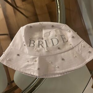 NWT bride bucket hat